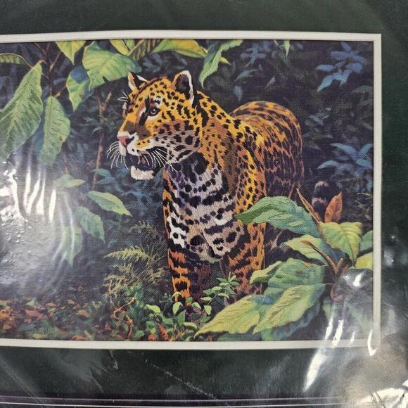 Dimensions Jungle Jaguar Crewel Embroidery Kit Home Decor Wild Cat Stitch NIB - Picture 2 of 8
